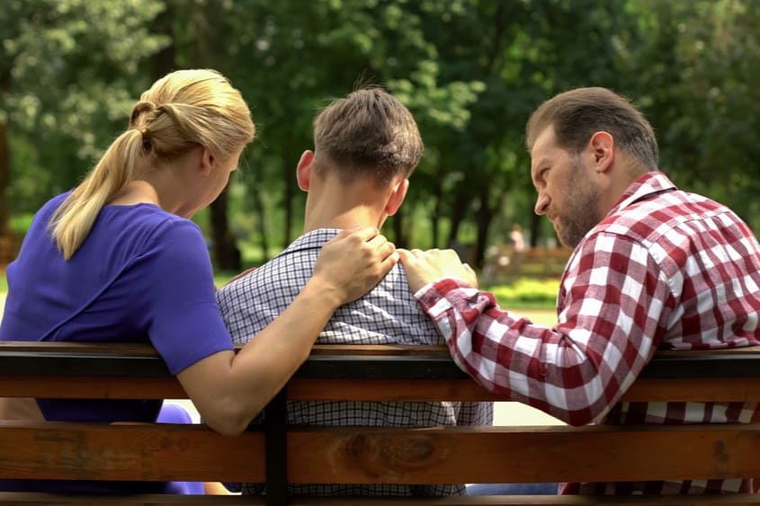 Jak powiedzieć rodzicom, że jestem uzależniony od narkotyków? Praktyczne wskazówki i plan rozmowy
